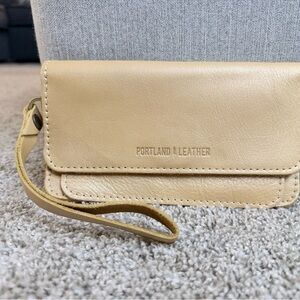 Portland Leather Wristlet Wallet in Champagne!